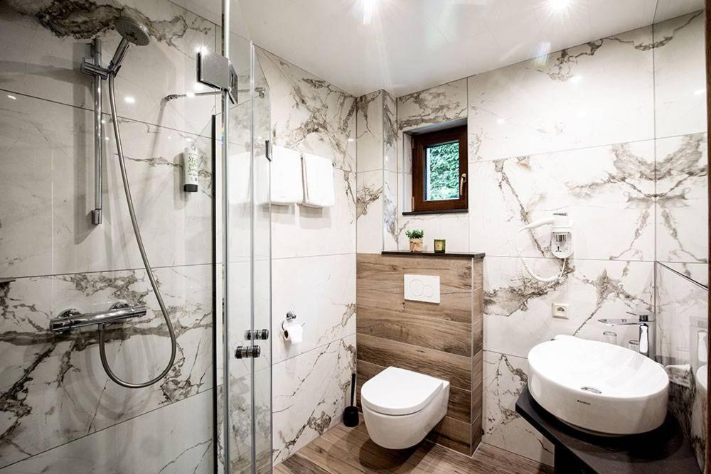 Hotel Zum Buchenberg St. Vith Bagian luar foto